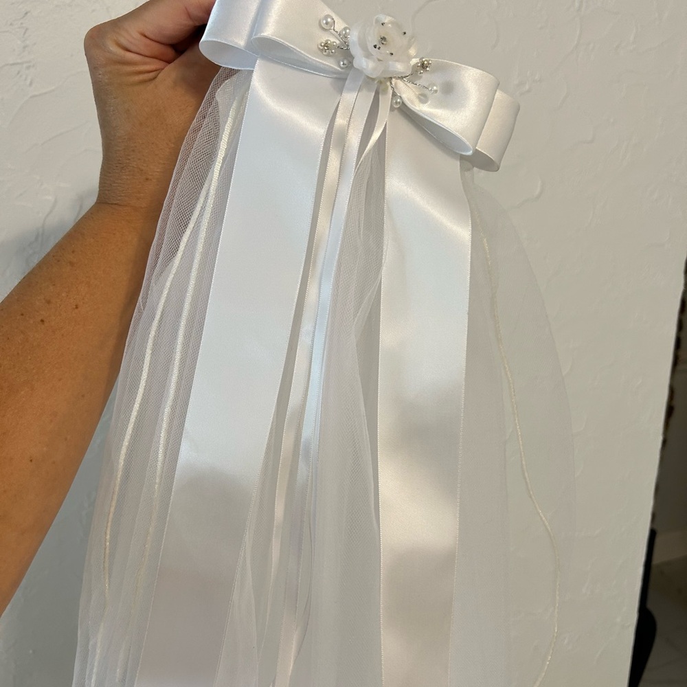 Communion head piece, Flower Girl, Elegant White Satin Bow with Veil